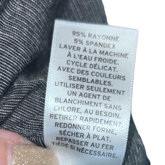 Halogen Long Sleeve Shirttail Hem Black with white stripes, looks grey. Medium - Picture 4 of 8